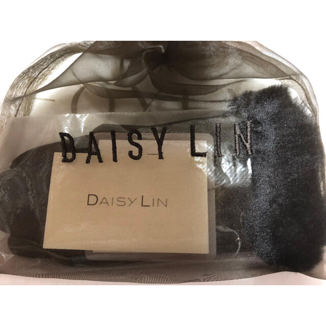 FOXEY(フォクシー)のみづぽん様ご専用DAISY LIN ラムレザー 手袋 グローブ ファー付き 黒色 レディースのファッション小物(手袋)の商品写真