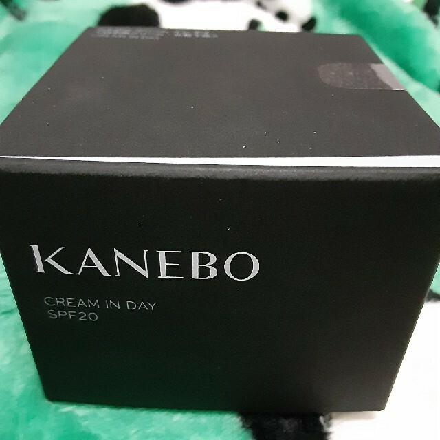 Kanebo(カネボウ)のカネボウ  クリーム  イン  デイ♥おまけつき♡新品未開封♥送料込 コスメ/美容のスキンケア/基礎化粧品(フェイスクリーム)の商品写真