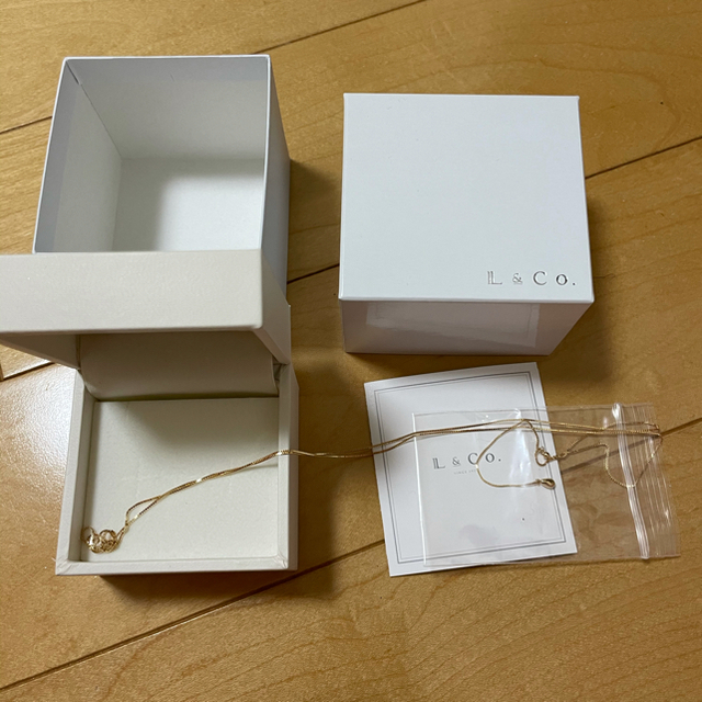 L＆Co. Slide Long Chain Necklace 佐藤優里亜さん レディースのアクセサリー(ネックレス)の商品写真