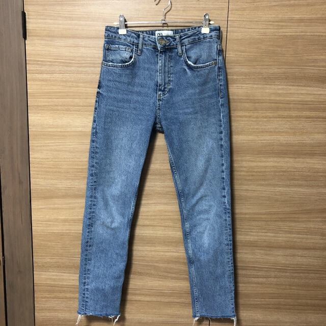 ZARA(ザラ)の999円以上様専用⭐︎ZARAストレートデニム レディースのパンツ(デニム/ジーンズ)の商品写真