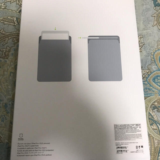 Apple(アップル)のAPPLE MPU02FE/A iPadケース　 スマホ/家電/カメラのスマホアクセサリー(iPadケース)の商品写真