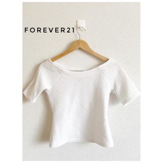 フォーエバートゥエンティーワン(FOREVER 21)のForever21 カットソー Tシャツ トップス 白 半袖(Tシャツ(半袖/袖なし))