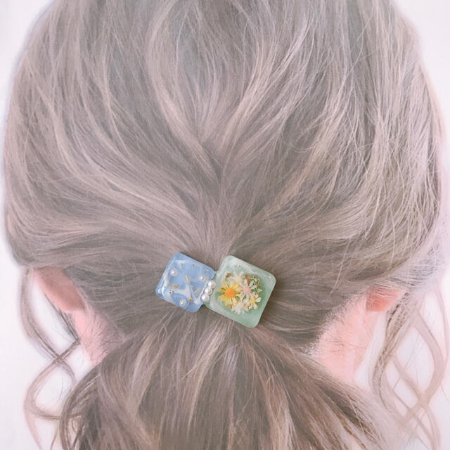 ボタニカルスクエアヘアアクセ ハンドメイドのアクセサリー(ヘアアクセサリー)の商品写真