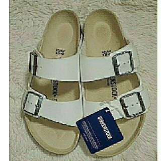 ビルケンシュトック(BIRKENSTOCK)のBIRKENSTOCK 新品未使用！送料込み！(サンダル)