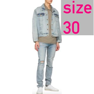 フィアオブゴッド(FEAR OF GOD)の残り1       essentials  デニム(その他)