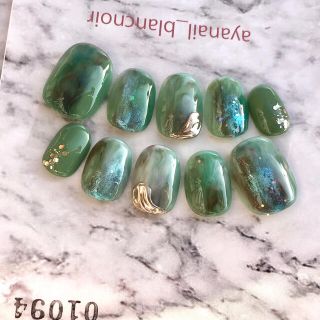 1094 グリーン　天然石　緑　個性派　ネイルチップ　春ネイル　夏　nail