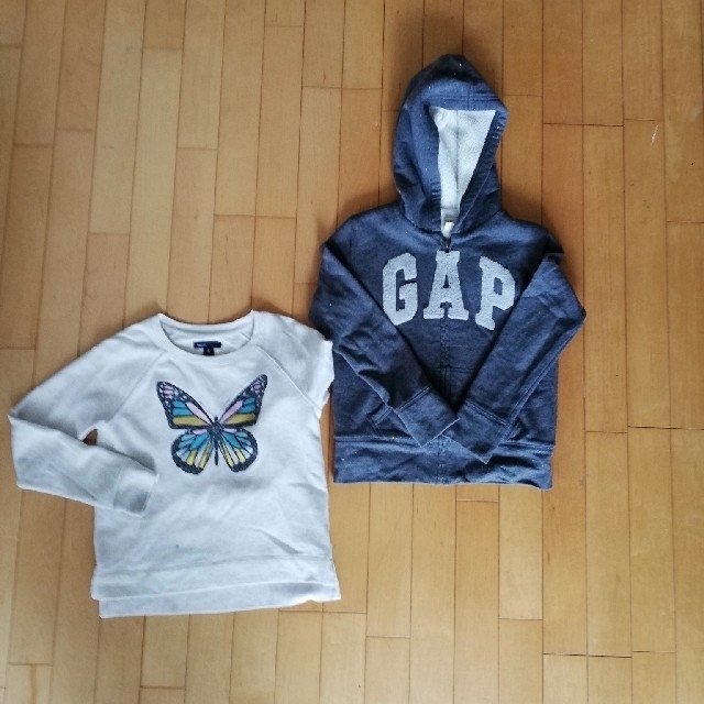 GAP Kids(ギャップキッズ)のゴゥゲンさん専用☆Gap kids (130cm) 6点&シルバニアセット キッズ/ベビー/マタニティのキッズ服女の子用(90cm~)(Tシャツ/カットソー)の商品写真