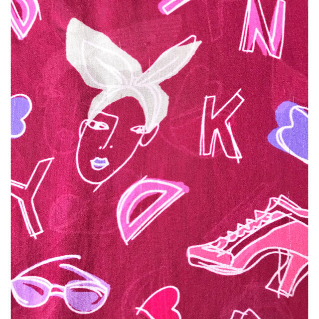 DKNY(ダナキャランニューヨーク)のシルクスカーフ DKNY レディースのファッション小物(バンダナ/スカーフ)の商品写真