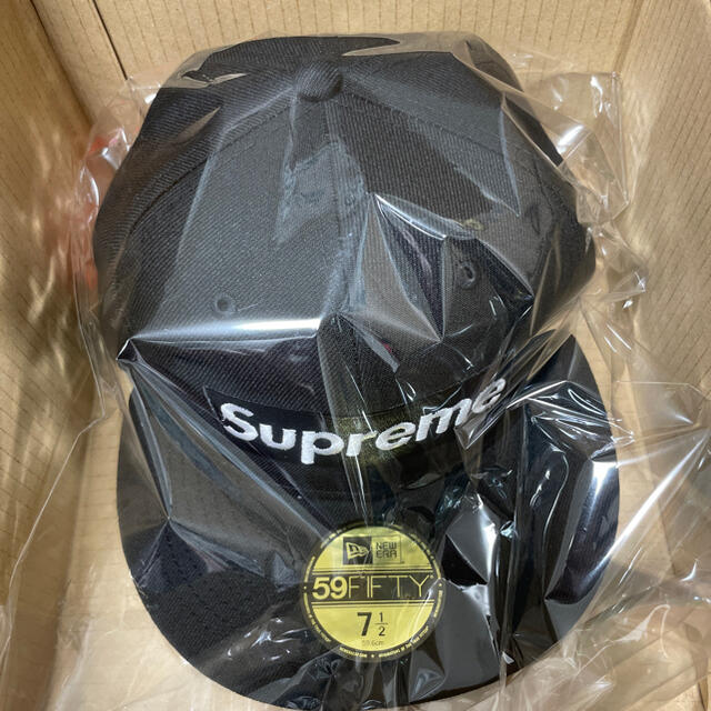 Supreme(シュプリーム)のsupreme Champions Box Logo New Era 7 1/2 メンズの帽子(キャップ)の商品写真