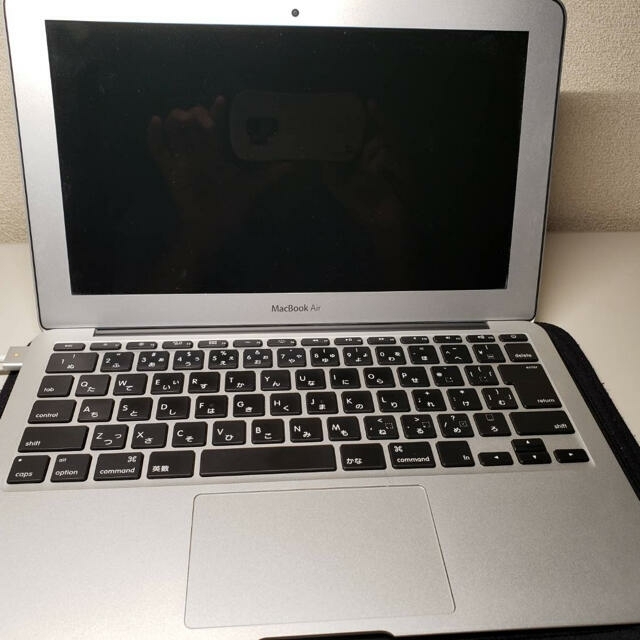 MacBook Air 11inch Mid 2013【VGAアダプタ付】