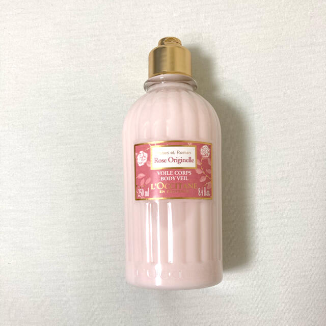 L'OCCITANE(ロクシタン)の【新品・未使用】ロクシタン ローズベルベット ボディミルク 250ml コスメ/美容のボディケア(ボディローション/ミルク)の商品写真