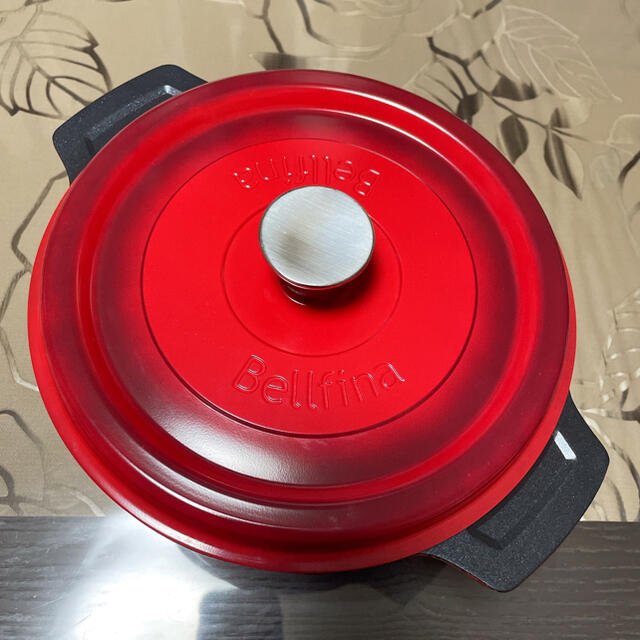 LE CREUSET(ルクルーゼ)のブルフィーナ 鍋 インテリア/住まい/日用品のキッチン/食器(鍋/フライパン)の商品写真