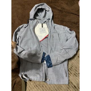 モンクレール(MONCLER)のモンクレール　ナイロン　パーカー(ナイロンジャケット)