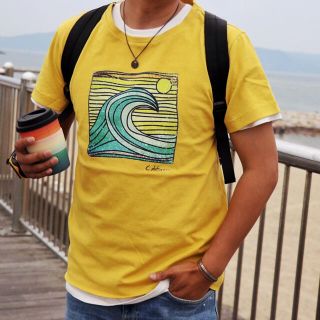 ザノースフェイス(THE NORTH FACE)の街で目立つ☆LUSSO SURF レトロプリントTシャツ Sサイズ☆RVCA(Tシャツ/カットソー(半袖/袖なし))