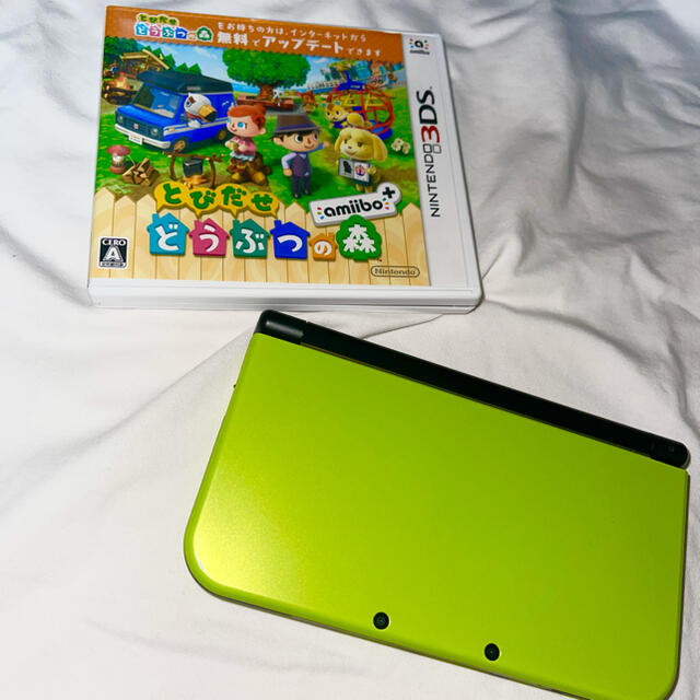 ニンテンドー3DS(ニンテンドー3DS)のNew Nintendo 3DS LL 本体 ＆ とびだせどうぶつの森 エンタメ/ホビーのゲームソフト/ゲーム機本体(携帯用ゲーム機本体)の商品写真