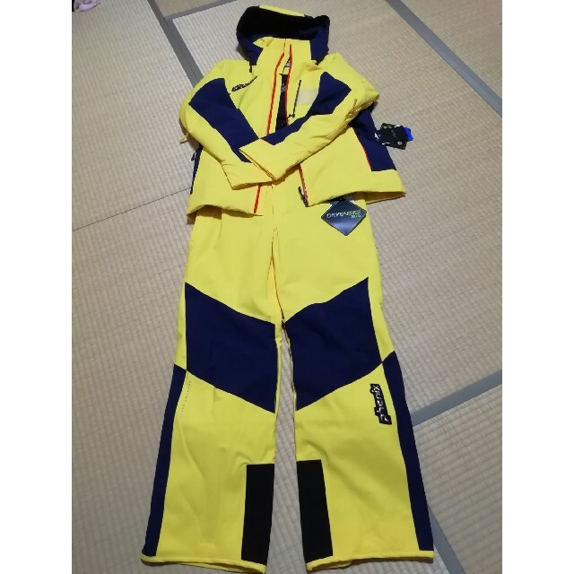 専用→新品未使用 フェニックス スキーウェア上下セットの通販 by