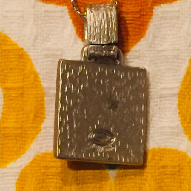 刺繍 シルバー ネックレス レディースのアクセサリー(ネックレス)の商品写真