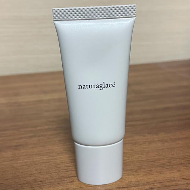 naturaglace(ナチュラグラッセ)のメイクアップクリーム 01 シャンパンベージュ 15g コスメキッチン コスメ/美容のベースメイク/化粧品(化粧下地)の商品写真