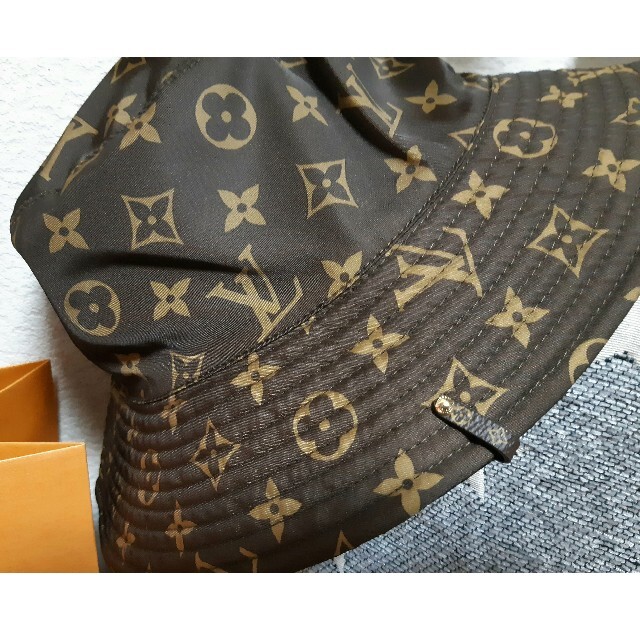 LOUIS VUITTON(ルイヴィトン)の新品★ルイヴィトン★ボブ・モノグラムS★M76720★リバーシブル レディースの帽子(ハット)の商品写真