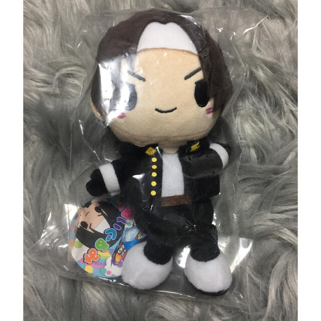 SNK(エスエヌケイ)のKOF キングオブファイターズ 草薙京 ぬいぐるみ エンタメ/ホビーのおもちゃ/ぬいぐるみ(キャラクターグッズ)の商品写真