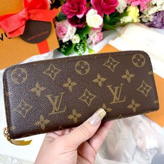 ルイヴィトン(LOUIS VUITTON)の新品同様✨【保証書付】ルイヴィトン財布　クレマンス　D1808(財布)