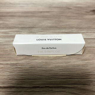 ルイヴィトン(LOUIS VUITTON)のLOUIS VUITTON ミニ香水 2ml LE JOUR SE LEVE(ユニセックス)
