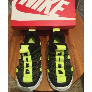 ナイキ(NIKE)の NIKEノービス　イエローボルト❗️(スニーカー)