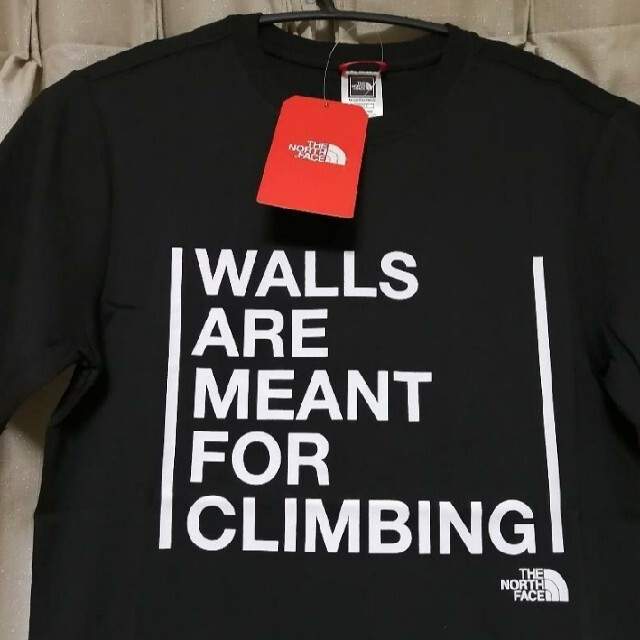 THE NORTH FACE(ザノースフェイス)のザノースフェイス Walls Are For Climbing walls  メンズのトップス(Tシャツ/カットソー(半袖/袖なし))の商品写真
