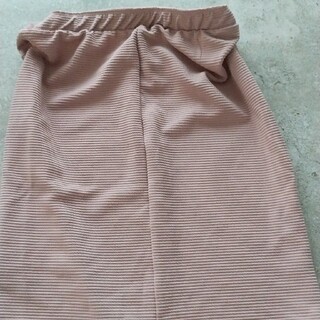 くすみピンクのストレッチスカート(ひざ丈スカート)