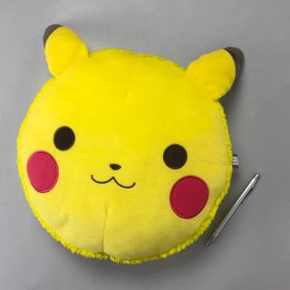 ポケモン(ポケモン)の ポケモン ピカチュウ 丸型クッション(クッション)