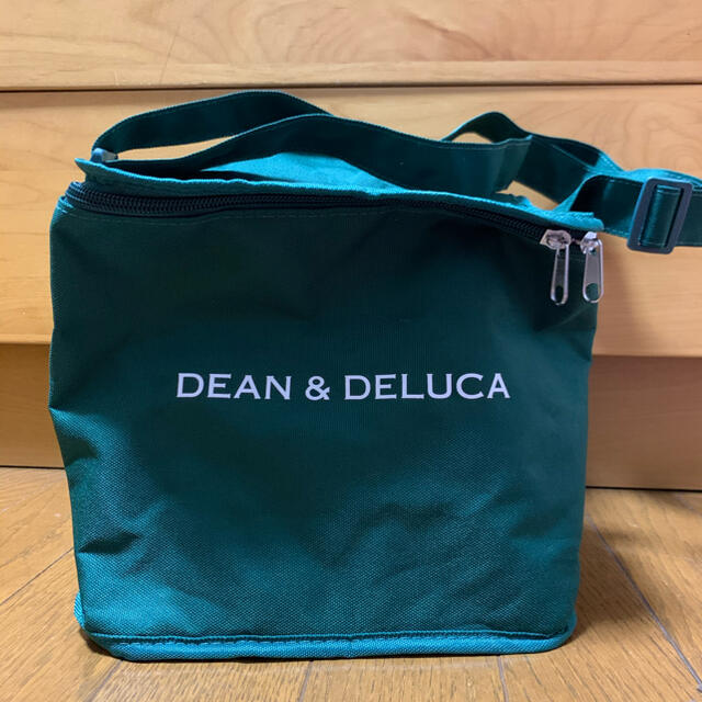 DEAN & DELUCA(ディーンアンドデルーカ)のdean & deluca 保冷バッグ インテリア/住まい/日用品のキッチン/食器(弁当用品)の商品写真