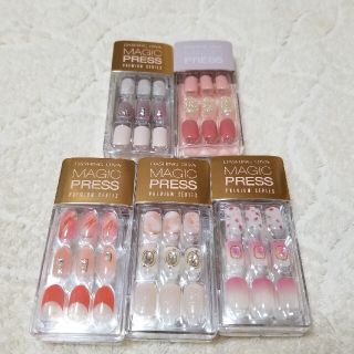 DASHING DIVA ネイルチップ　5点セット　　(新品ㆍ未開封)(つけ爪/ネイルチップ)