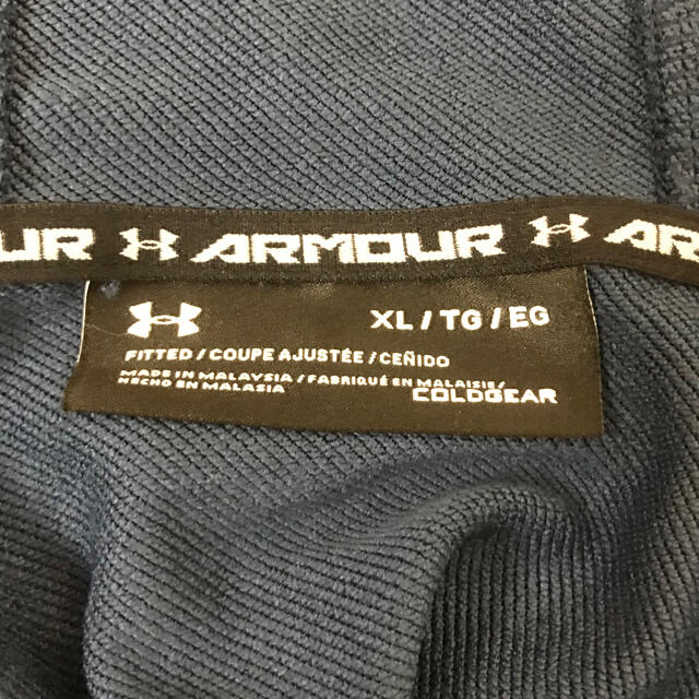 UNDER ARMOUR(アンダーアーマー)の【値下げ】アンダーアーマー　パーカー　ＸＬサイズ メンズのトップス(パーカー)の商品写真