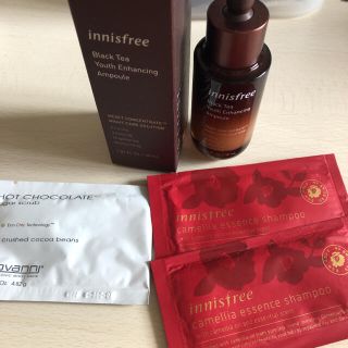 イニスフリー(Innisfree)の★ イニスフリー　ブラックティーユースセラム　30ml おまけ付　美容液(美容液)