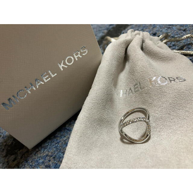 Michael Kors(マイケルコース)の袋箱あり！MICHAEL KORS指輪 レディースのアクセサリー(リング(指輪))の商品写真