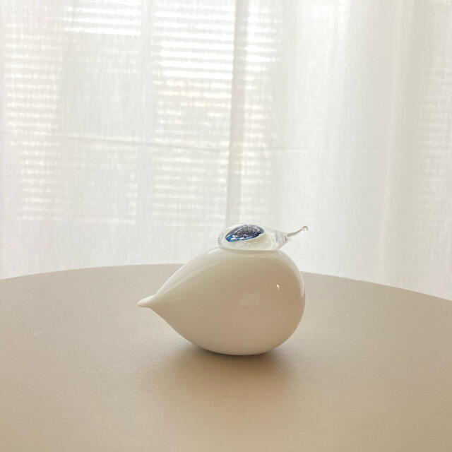 iittala(イッタラ)のPuffball ホワイト Oiva Toikka バード 箱、リーフレットあり インテリア/住まい/日用品のインテリア小物(置物)の商品写真