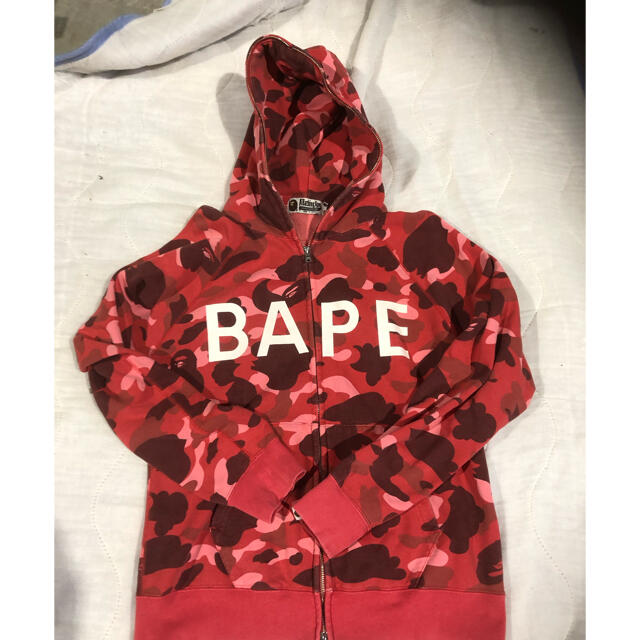 BATHING APE パーカー　カモ柄　赤   M