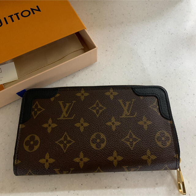 返品送料無料】 LOUIS VUITTON ジッピーウォレット モノグラム長財布