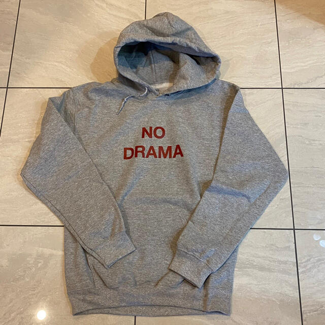 Supreme(シュプリーム)の【新品】AntiSocialSocialClub NO DRAMAパーカー メンズのトップス(パーカー)の商品写真