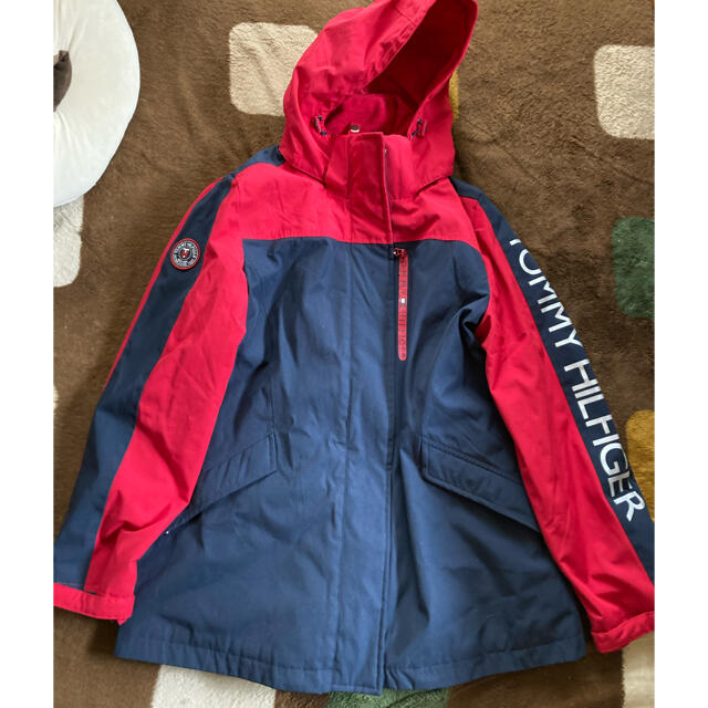 TOMMY HILFIGER(トミーヒルフィガー)のTOMMY  コート　春物　ストリート系 レディースのジャケット/アウター(ロングコート)の商品写真