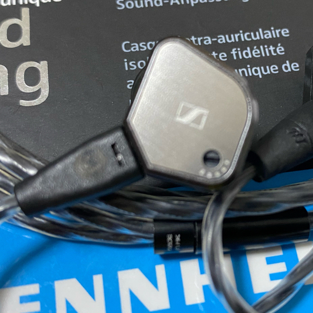 SENNHEISER　IE80 スマホ/家電/カメラのオーディオ機器(ヘッドフォン/イヤフォン)の商品写真