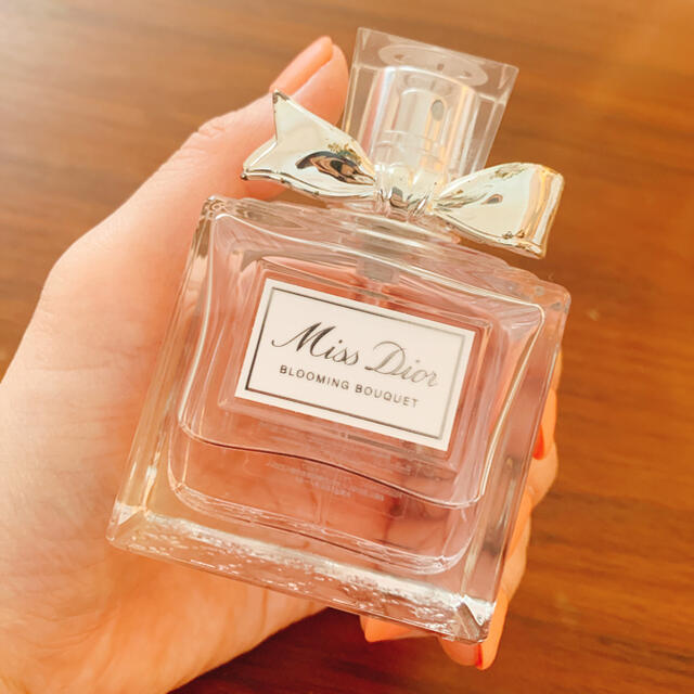 Miss dior ブルーミングブーオードゥトワレ コスメ/美容の香水(香水(女性用))の商品写真