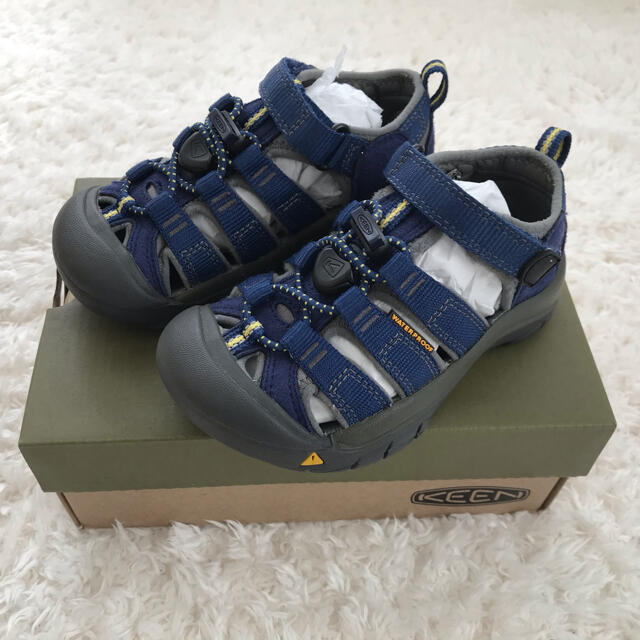 KEEN(キーン)の美品　keen キーン  サンダル　17㎝ キッズ/ベビー/マタニティのキッズ靴/シューズ(15cm~)(サンダル)の商品写真