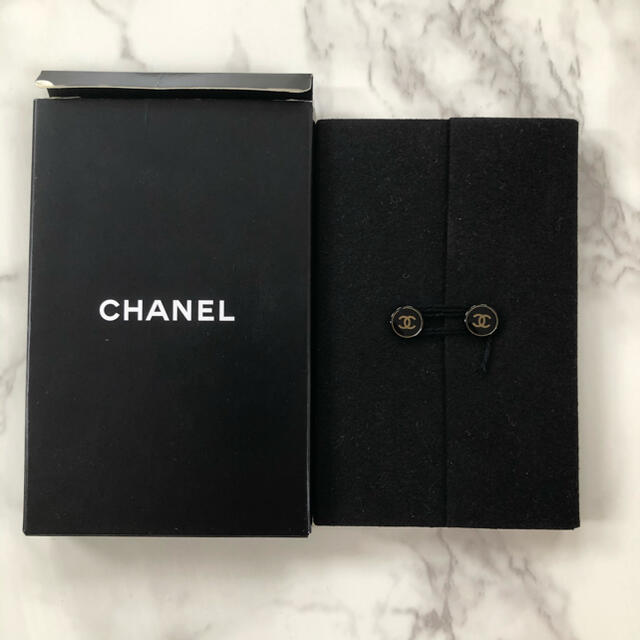 CHANEL(シャネル)のCHANEL シャネル　ミニノート　手帳　限定品 レディースのファッション小物(その他)の商品写真