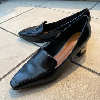 チャールズアンドキース(Charles and Keith)の専用　チャールズアンドキース　パンプス　黒(ハイヒール/パンプス)