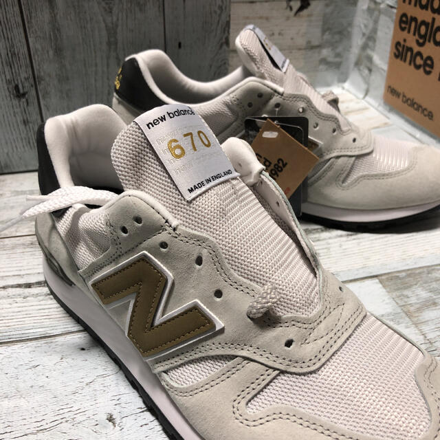 New Balance(ニューバランス)のM670OWG made in England 25.5cm メンズの靴/シューズ(スニーカー)の商品写真