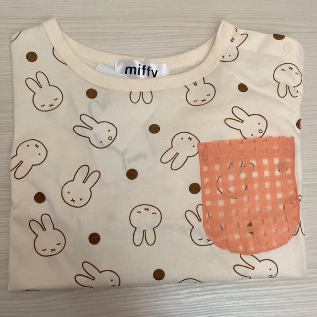 『ポポさま専用』ミッフィー　Tシャツ　総柄　80センチ キッズ/ベビー/マタニティのベビー服(~85cm)(Ｔシャツ)の商品写真