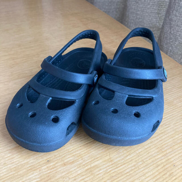 crocs(クロックス)のクロックス サンダル C7  15 キッズ/ベビー/マタニティのキッズ靴/シューズ(15cm~)(サンダル)の商品写真