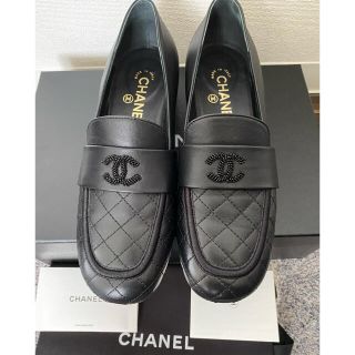 シャネル(CHANEL)の極美品　CHANEL シャネル　ローファー　靴　37.5 (ローファー/革靴)