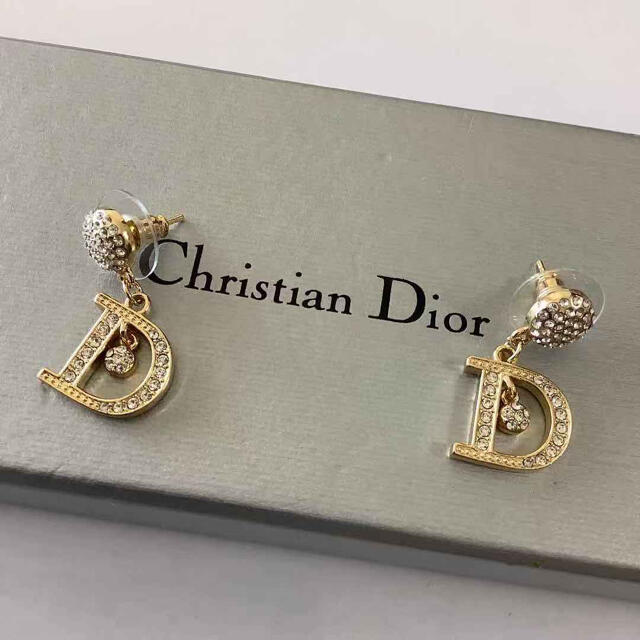 dior ピアス